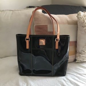 Black Dooney & Bourke Shopper